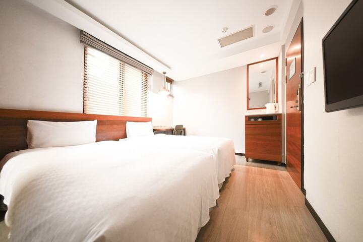 Room 38 of 75