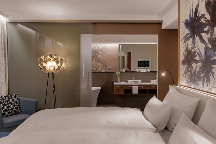 Room 25 of 72