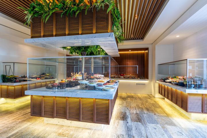 Dining 94 of 127
