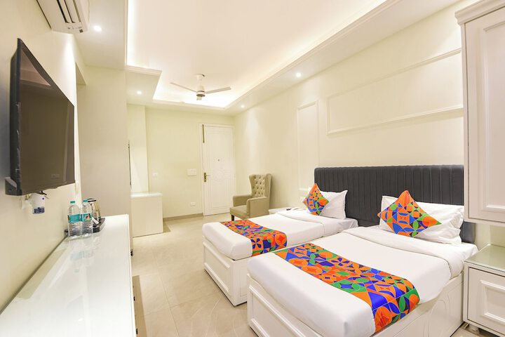 Room 21 of 37