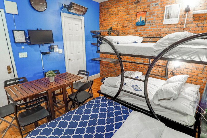 Room 68 of 268