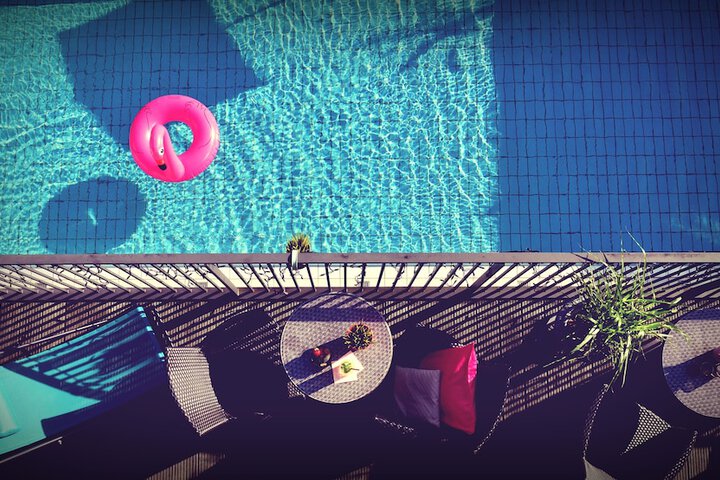 Pool 41 of 75