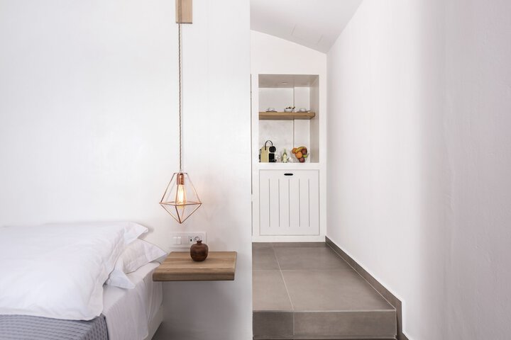 Room 16 of 117