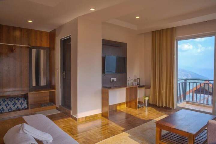 Room 10 of 47