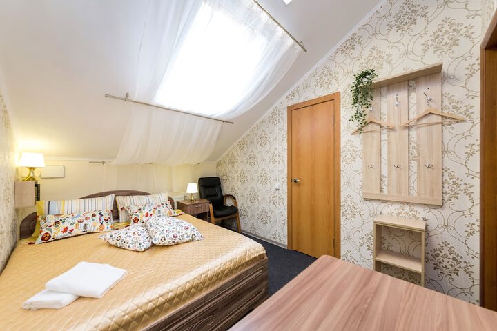 Room 3 of 24