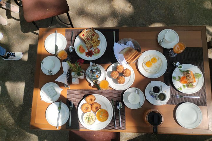 Dining 47 of 65