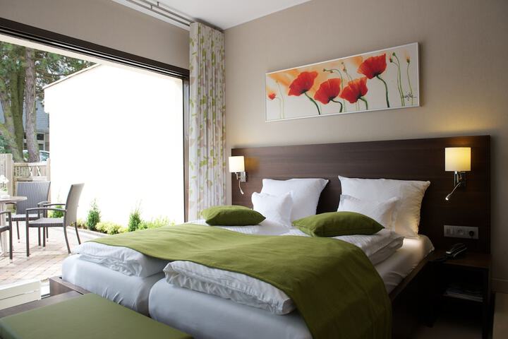 Room 3 of 40