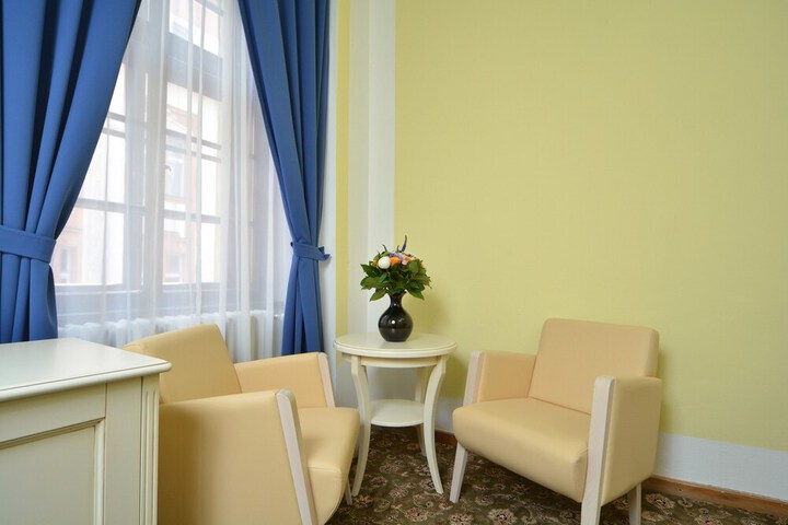Room 15 of 81