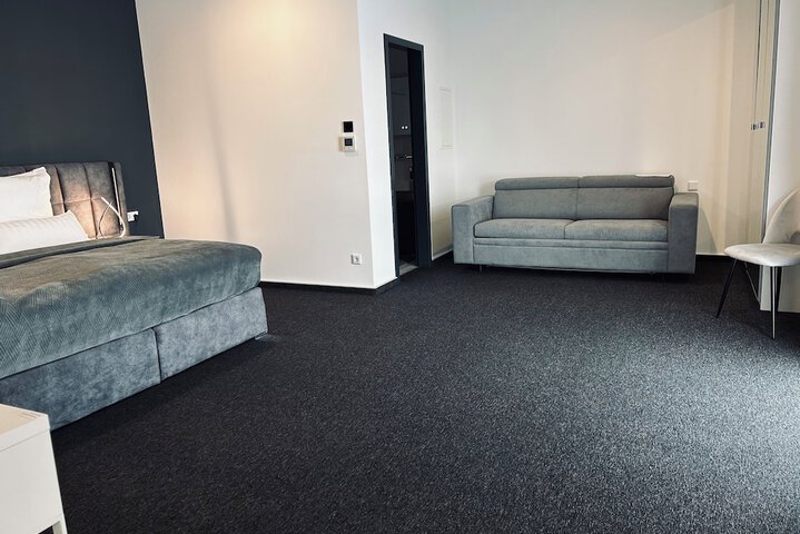 Room 3 of 23