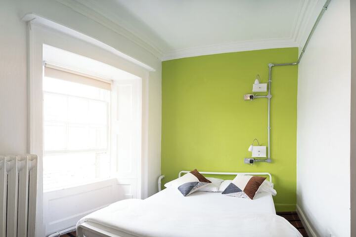 Room 21 of 75