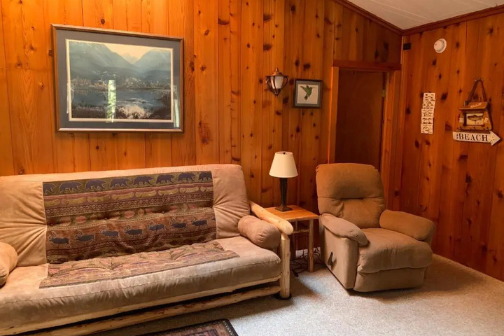 Room 4 of 23