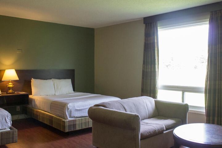 2 Double Beds (3 of 11)