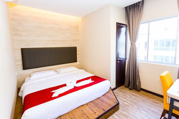 Room 29 of 90
