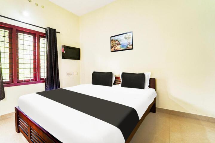 Hotel O Nettoor Near Lakeshore Hospital