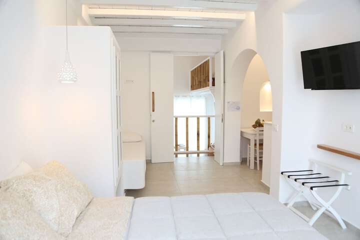 Room 45 of 187