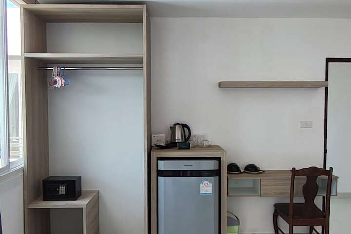 Room 26 of 93