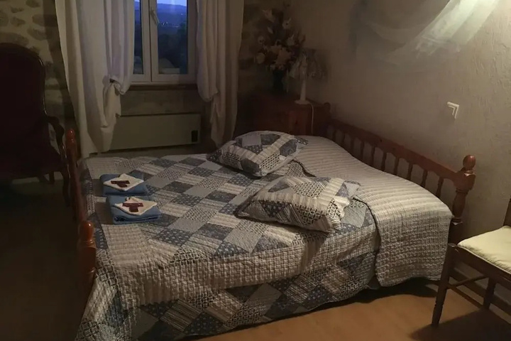 Room 3 of 18