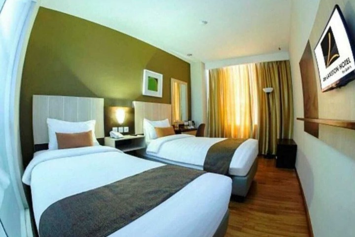 Room 16 of 53
