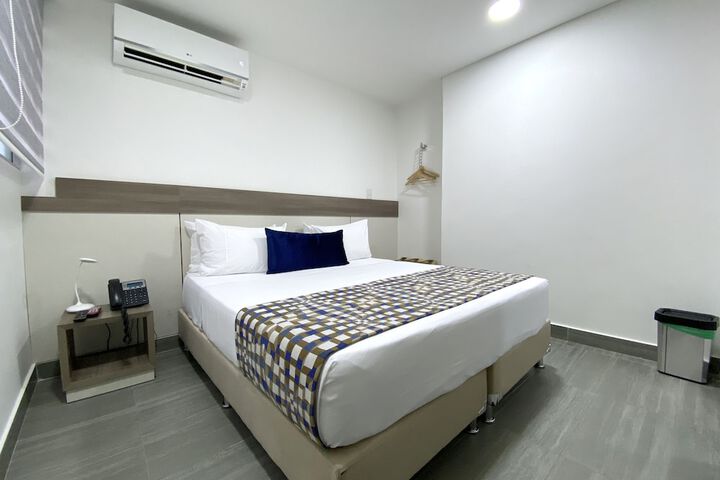 Room 42 of 81