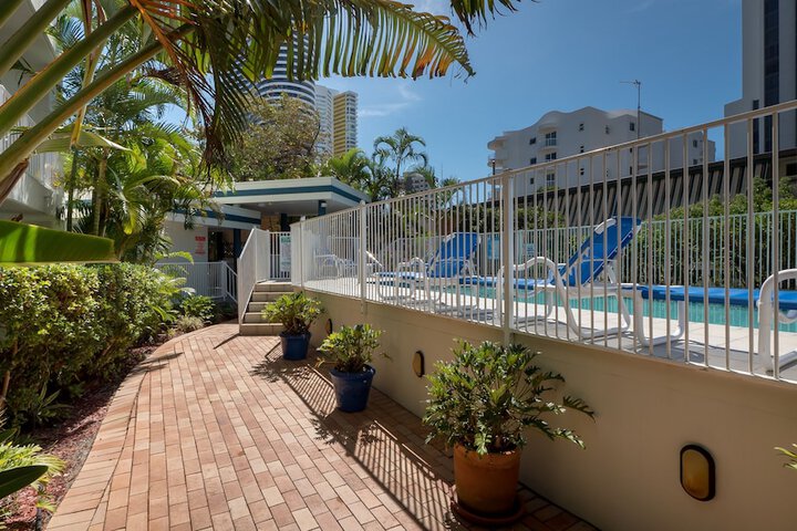 Pool Hotel
