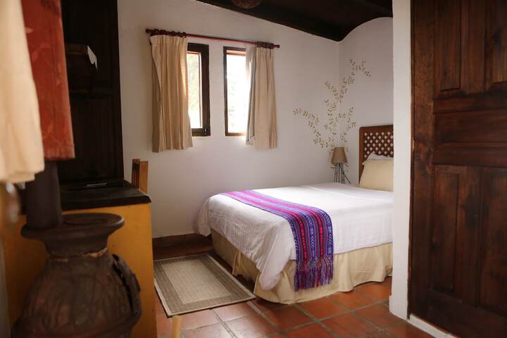 Room 4 of 32