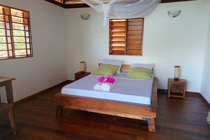 Room 2 of 22