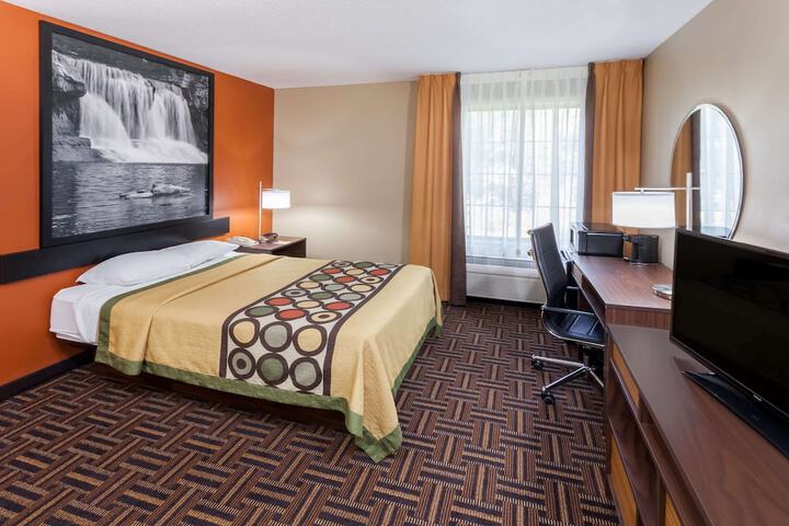 2 Double Beds (3 of 9)