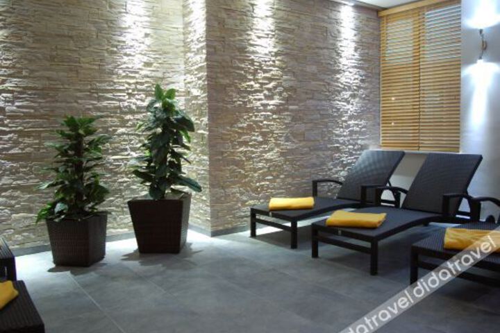 Hotel Interior 8 of 20
