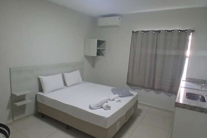 Room 7 of 16