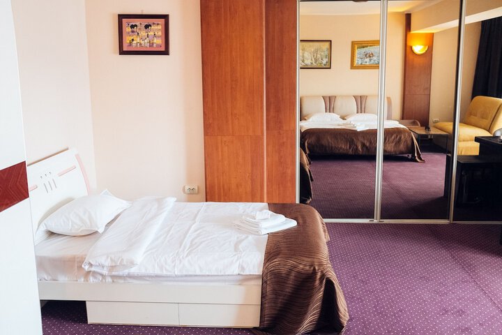 Room 15 of 31