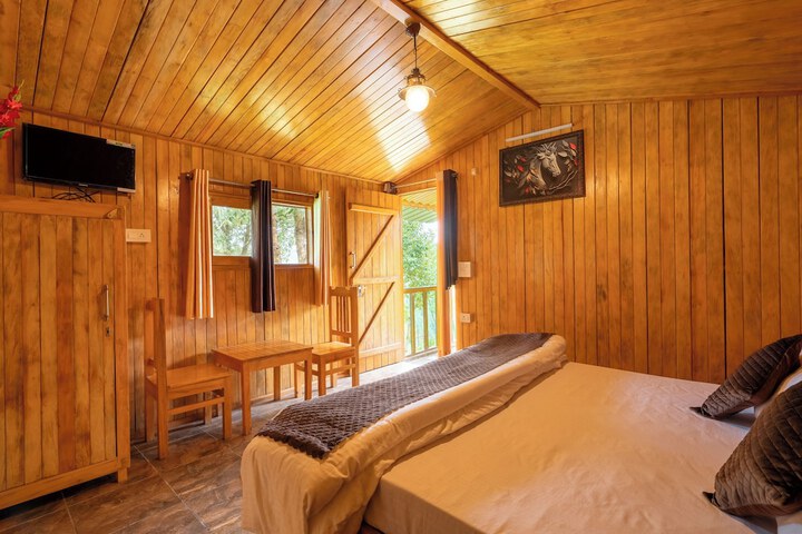 Room 7 of 28