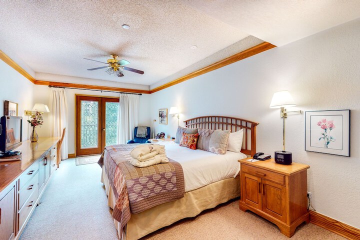 Room 5 of 222