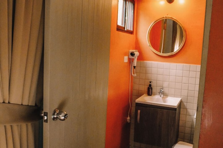 Room 73 of 129