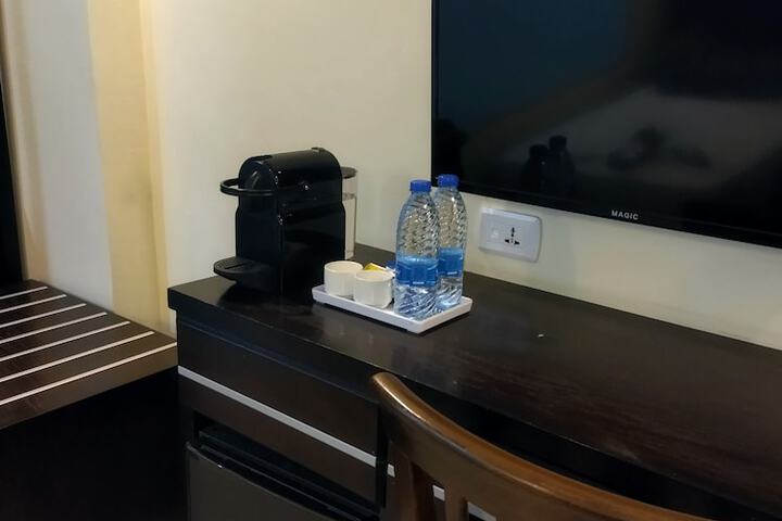 Room 4 of 19