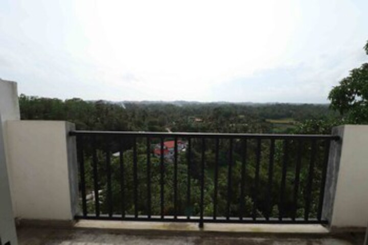 Hotel View 8 of 18