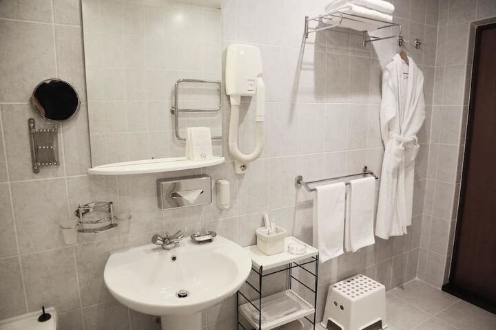 Room 19 of 24