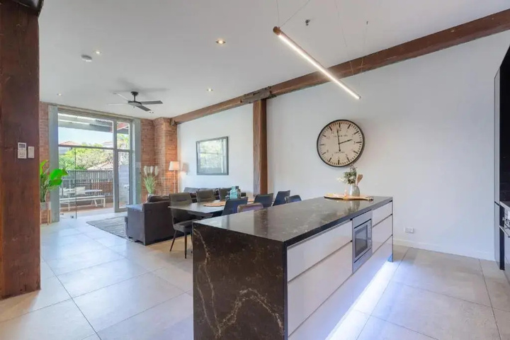Exterior of Luxury 3 brm 2 bath Woolstore apt with Courtyard