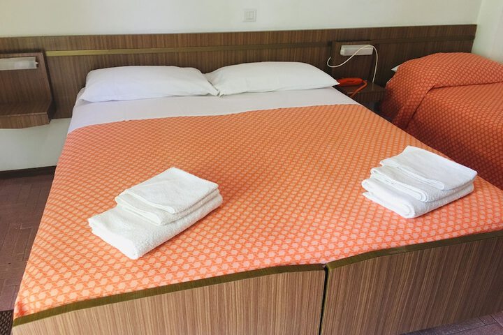 Room 8 of 46
