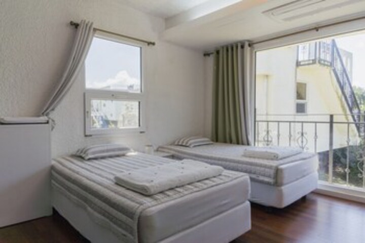 Room 105 of 130