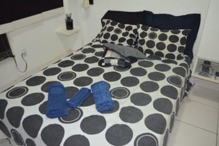 Room 13 of 21