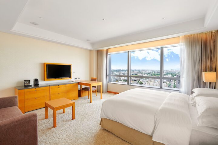 Room 9 of 46