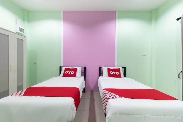 Room 16 of 27