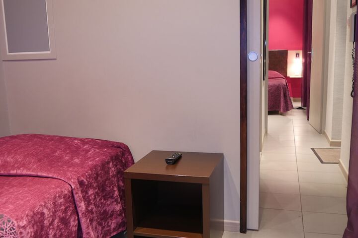 Room 16 of 49