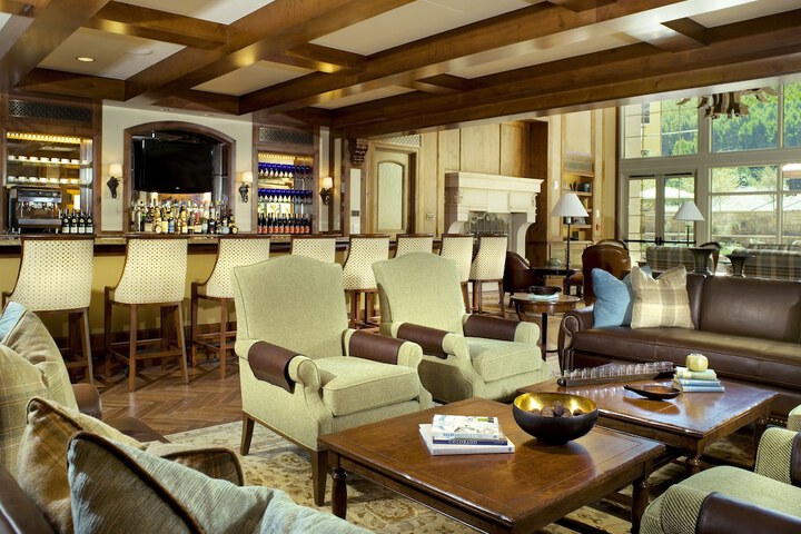 Lounge 523 of 569