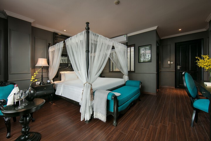 Room 20 of 62