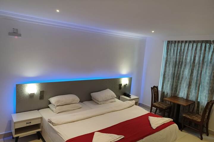 Room 21 of 62