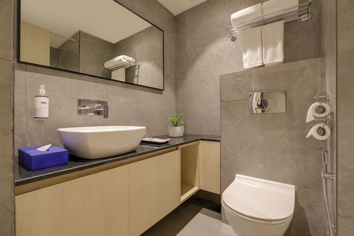 Room 35 of 48