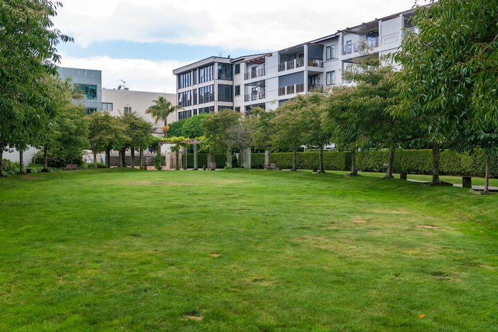 Hotel Exterior 71 of 72