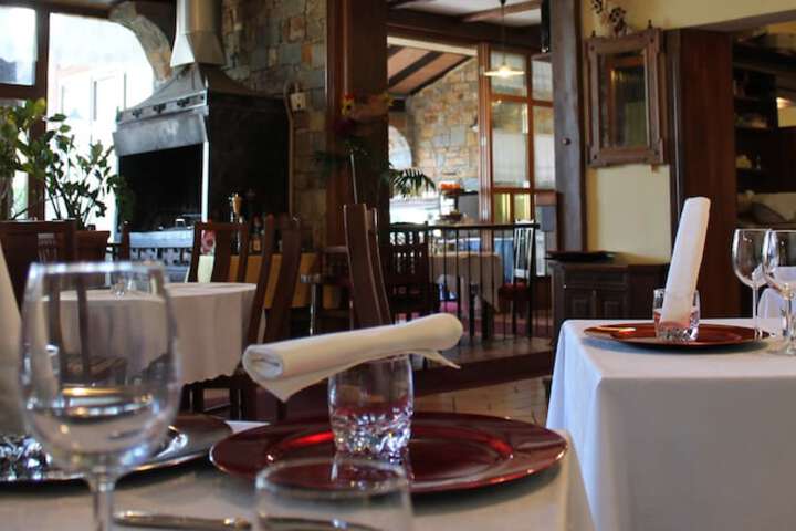 Dining 10 of 22