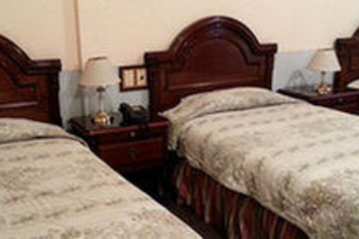 Room 11 of 15